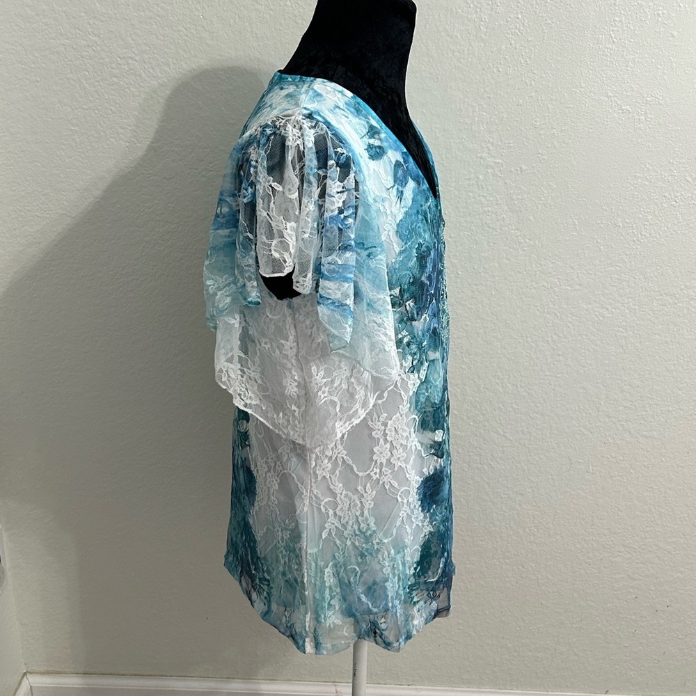Roz & Ali Blue Floral Lace Blouse - Picture 2 of 9
